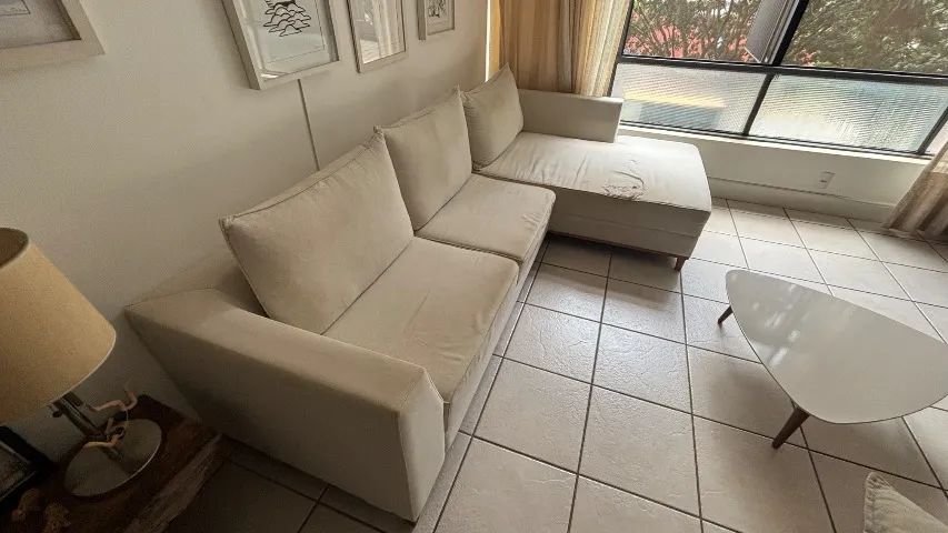 Light beige linen sofa with 1 defect65704309323778121