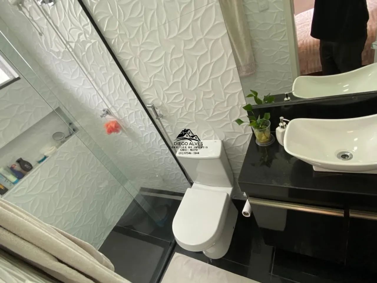 CASA À VENDA  CONFORTO E EXCELENTE POTENCIAL - Foto 5