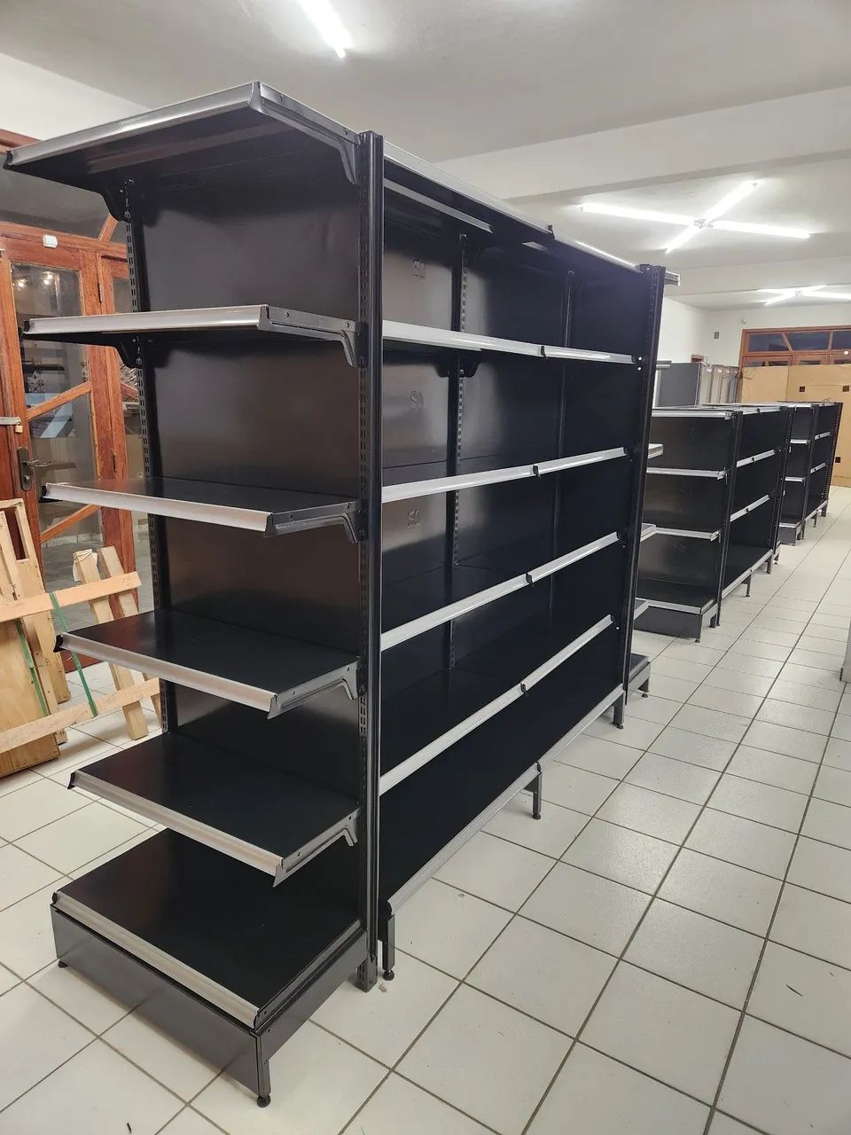 Gôndolas para supermercados - Foto 3