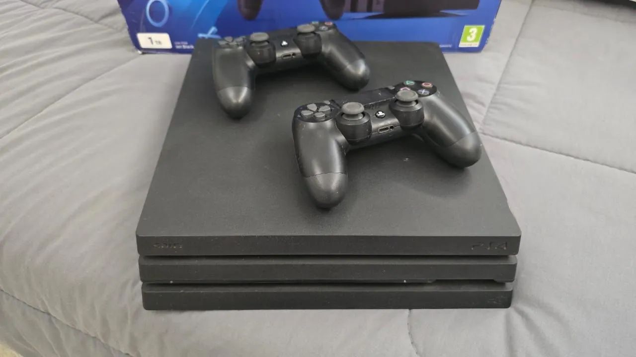 Vídeo Game PS4 PRO 