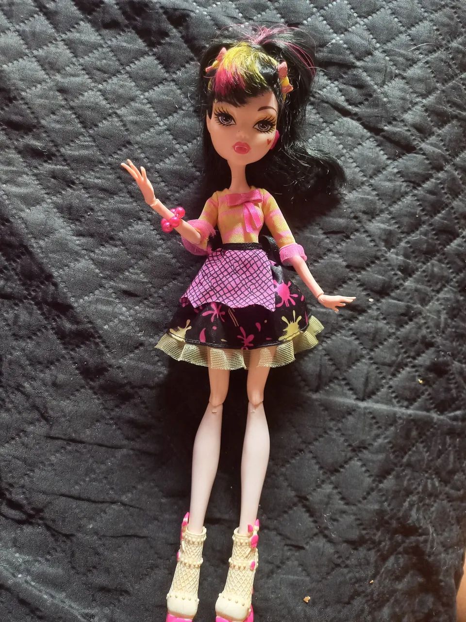 Vendo monster high draculaura  usada