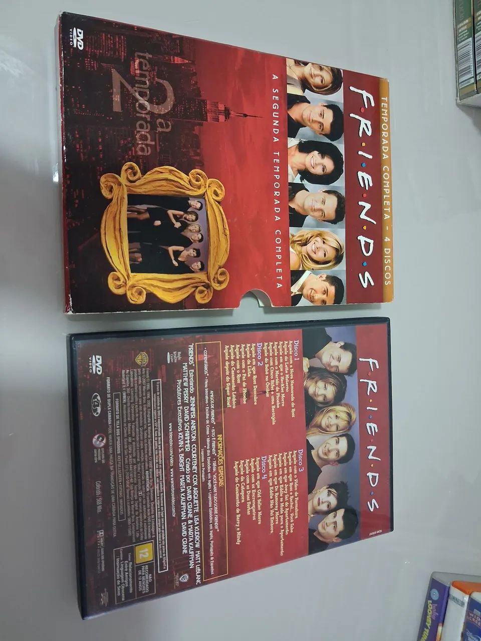 Box com 4 DVDs da segunda temporada Friends - Foto 2