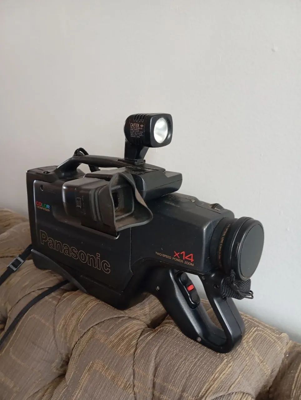 Filmadora Panasonic color viewfinder, sem bateria - Foto 2