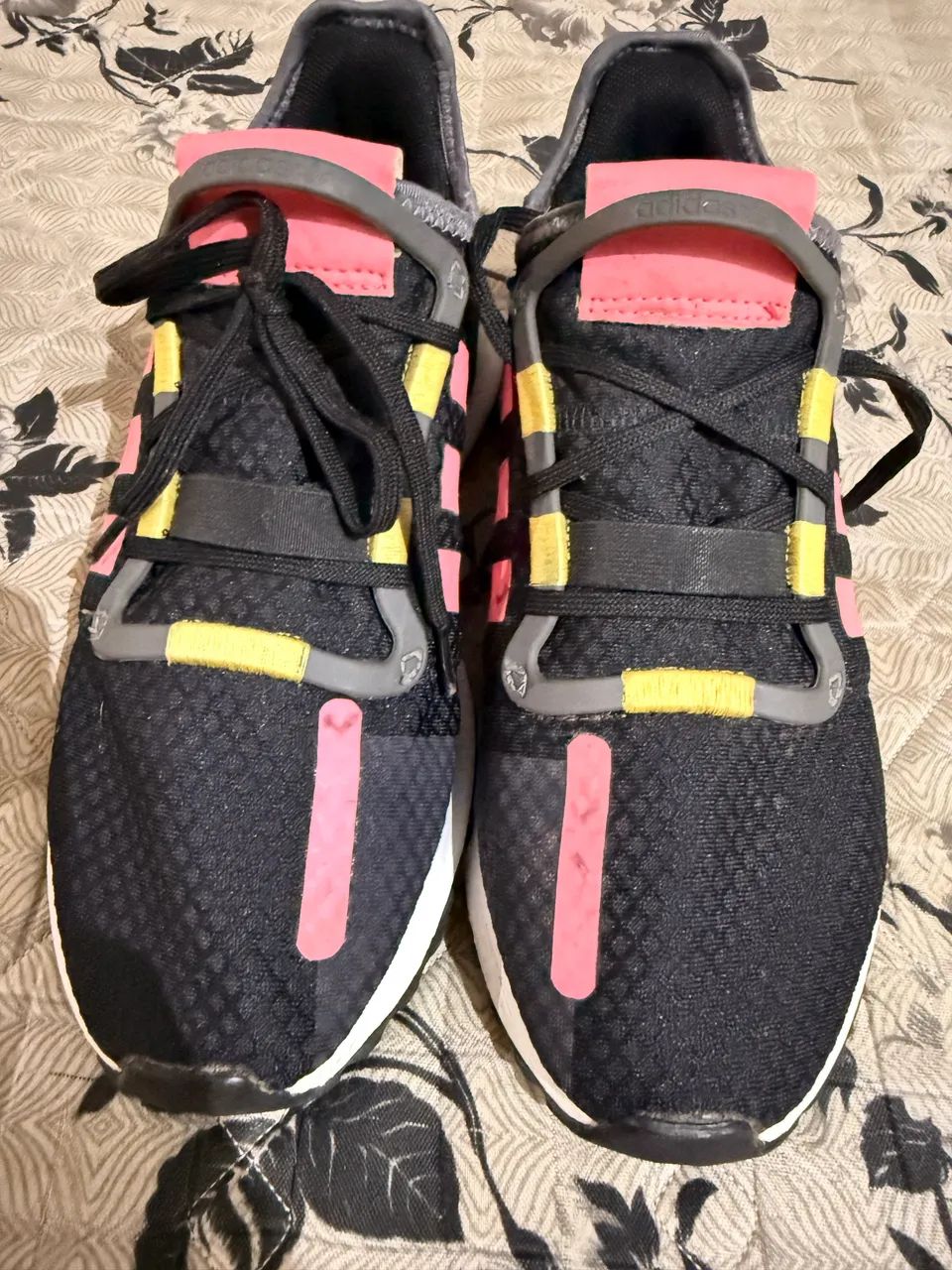 Vendo tênis adidas 