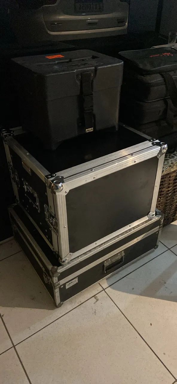 HARD CASE 6U - WING RACK - COM GAVETA