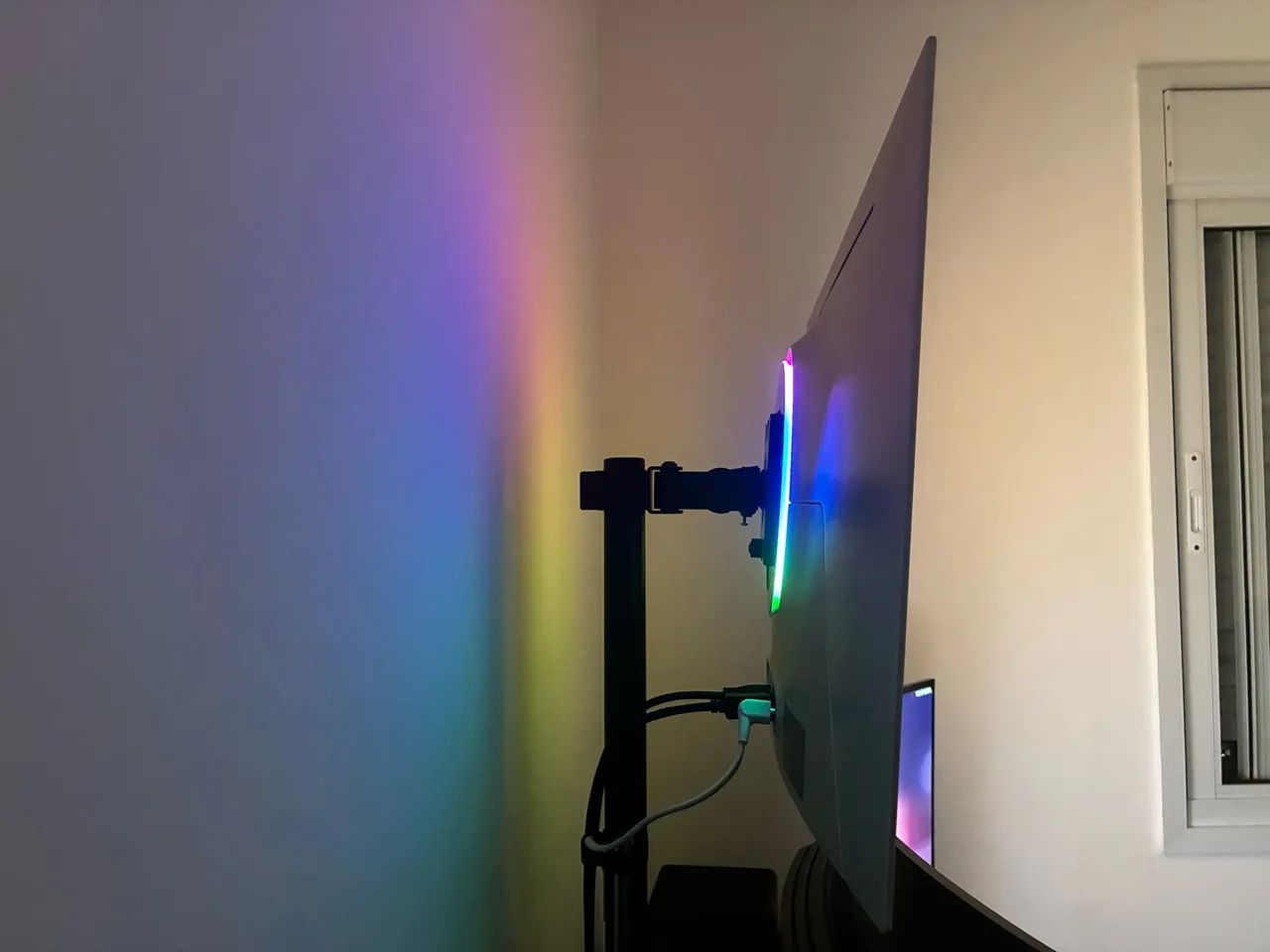 Monitor Samsung Odyssey G8 OLED 32 4K 240hz - Foto 4