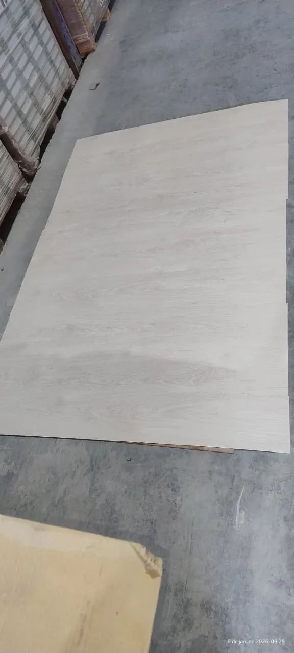 Piso vinílico Arquitech 2mm - *Lote especial*