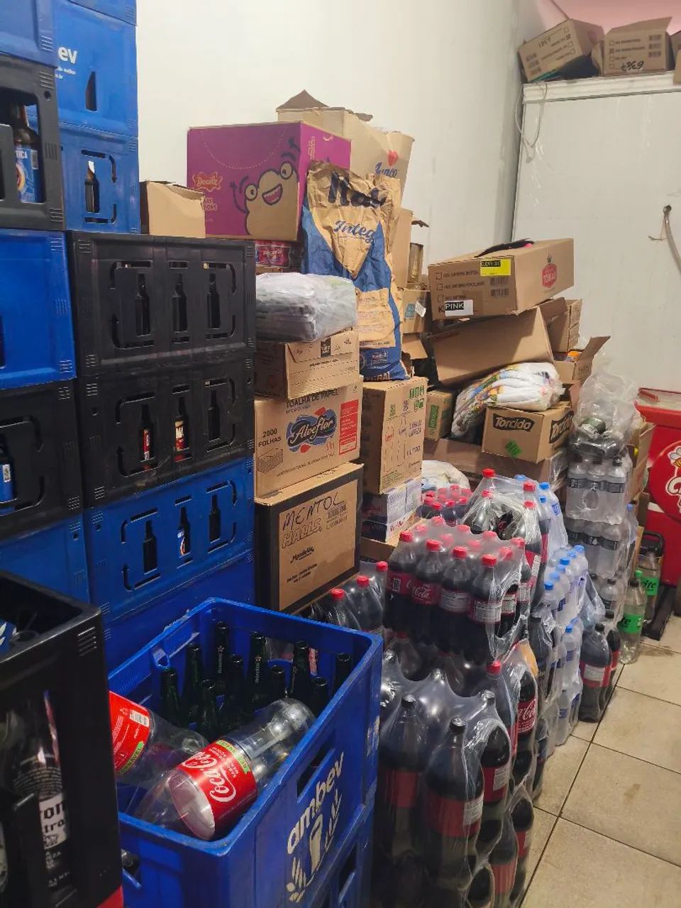 Vendo Emporio e distribuidora de bebidas  - Foto 4
