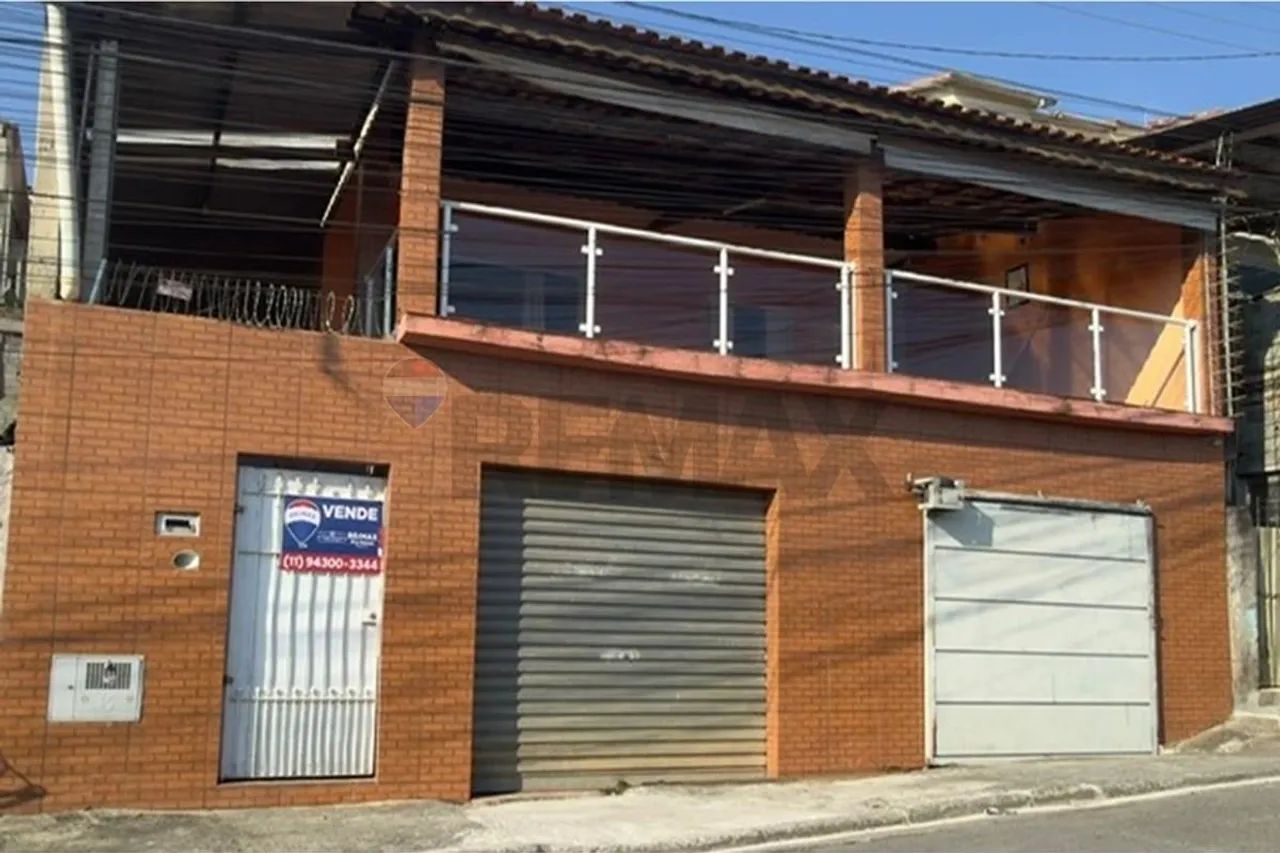 Oportunidade: Casa com Piscina e ótima localização