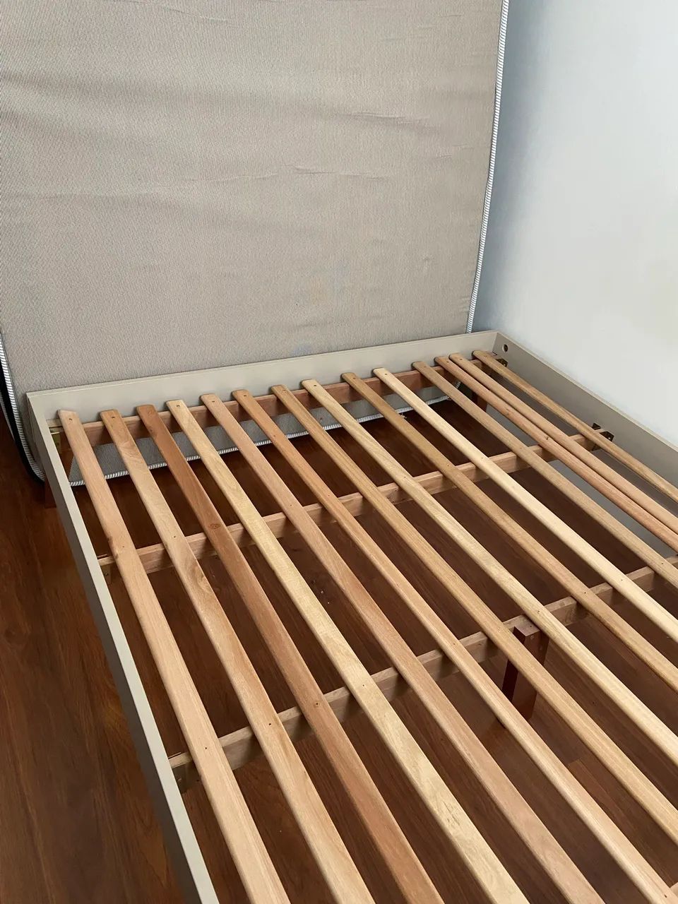 Cama casal com estrado e cabeceira - Foto 2