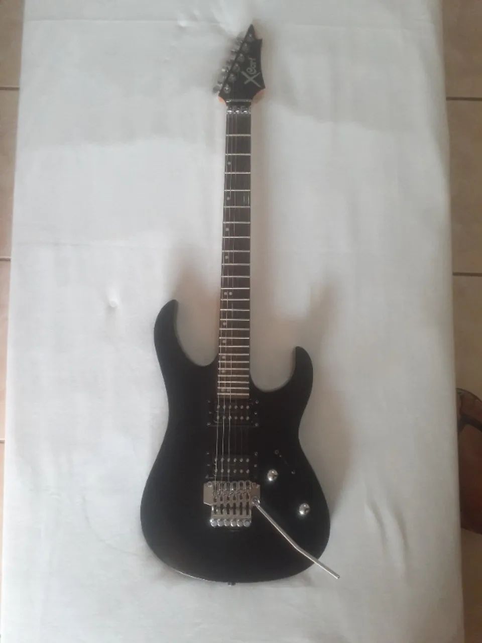 Guitarra Cort X-1 DFR
