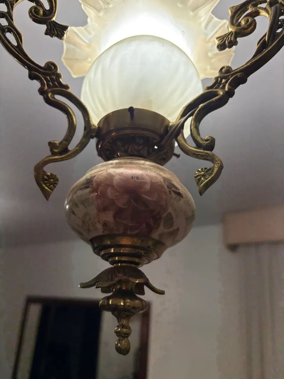 2 lustres para sala com hastes em bronze - Foto 2