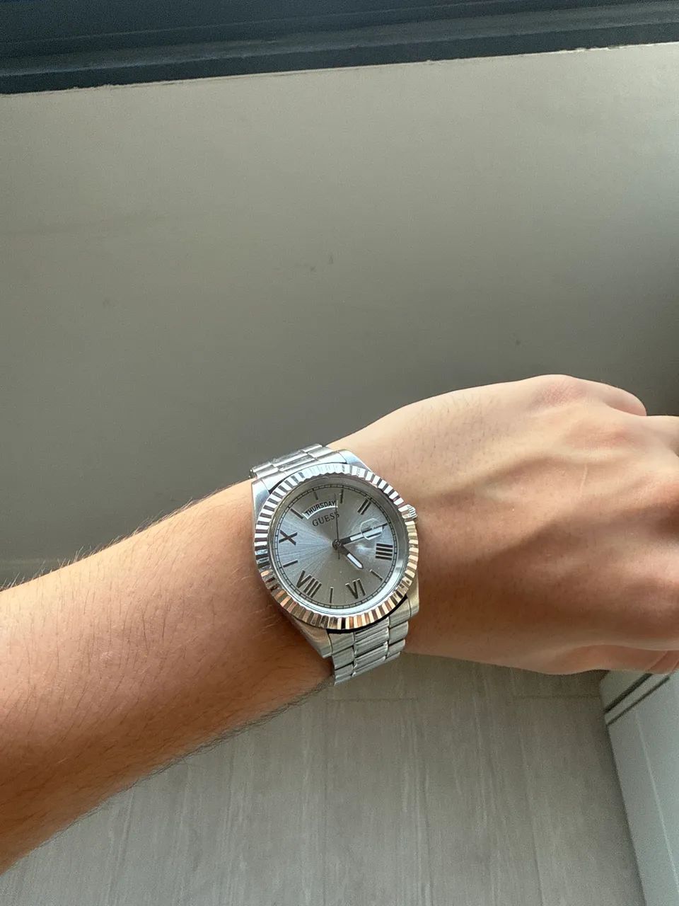 RELÓGIO GUESS MOSTRADOR BRANCO  - Foto 4