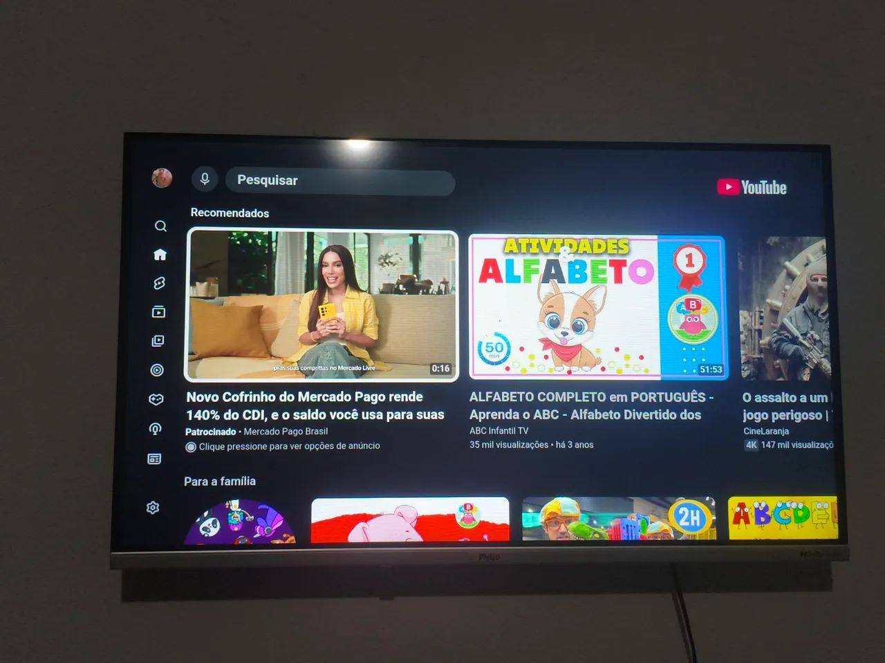 Smart TV Philco 32 polegadas borda infinita