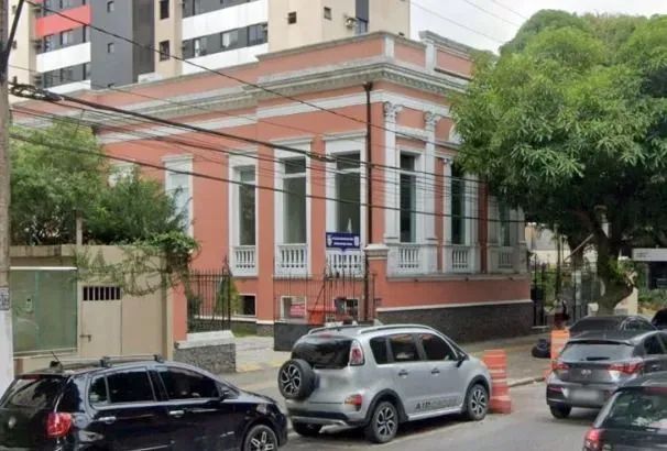 Prédio comercial na Magalhães Barata em São Brás com 24 salas - Foto 2