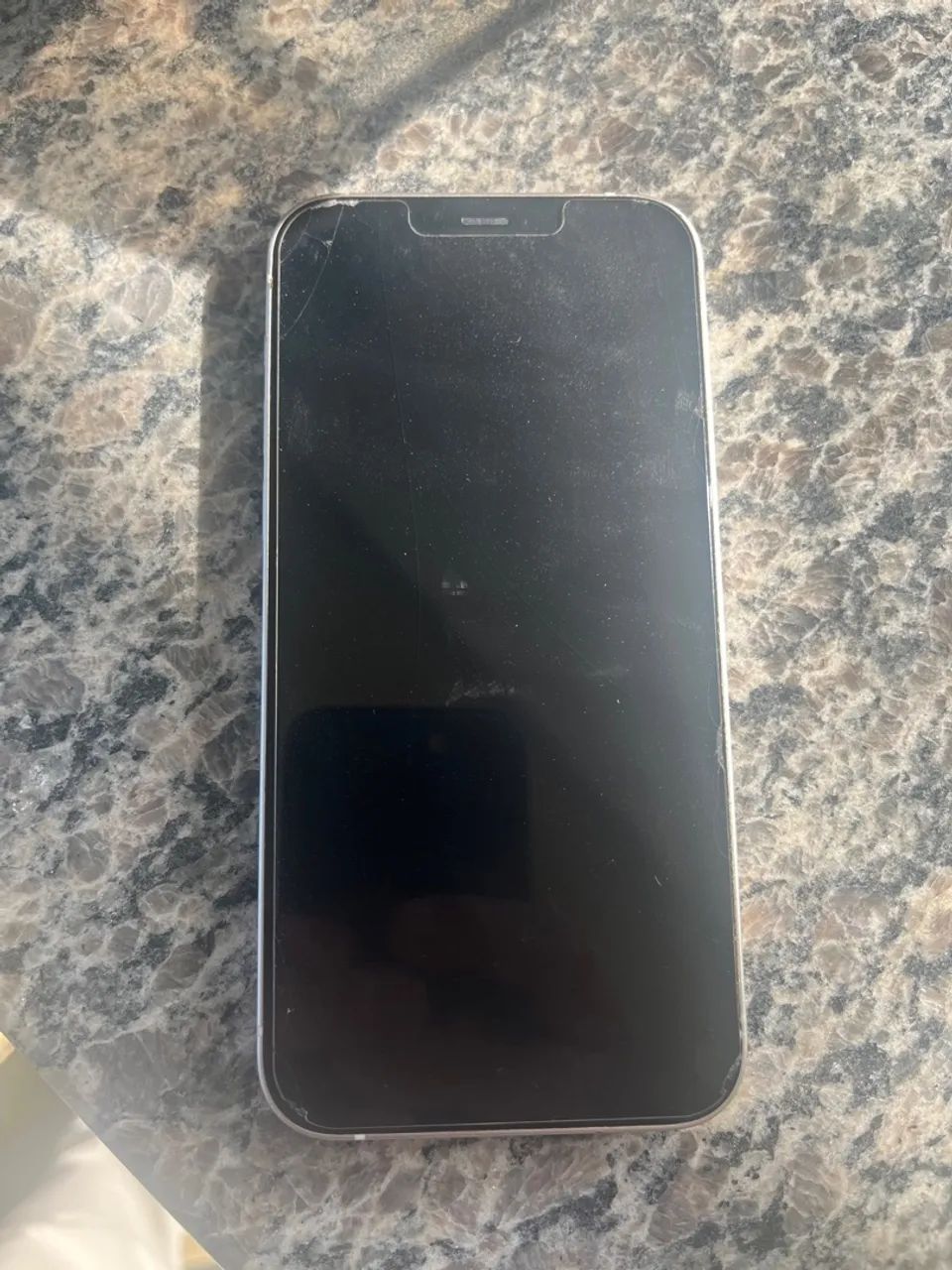 Vendo iPhone 12 128 gb muito conservado  - Foto 2