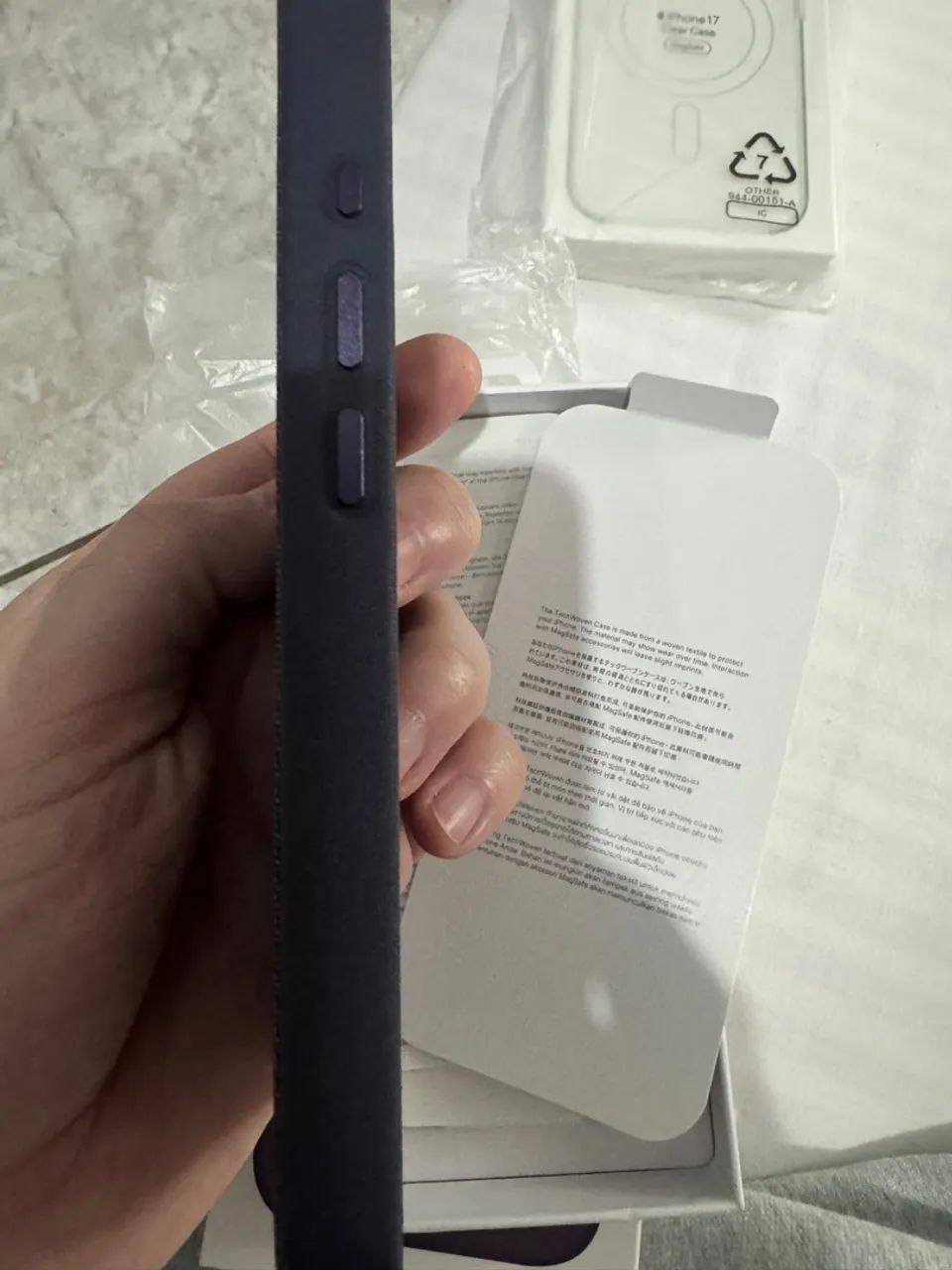 CAPA IPHONE 17 APPLE TECHWOVEN MAGSAFE ORIGINAL - Foto 4