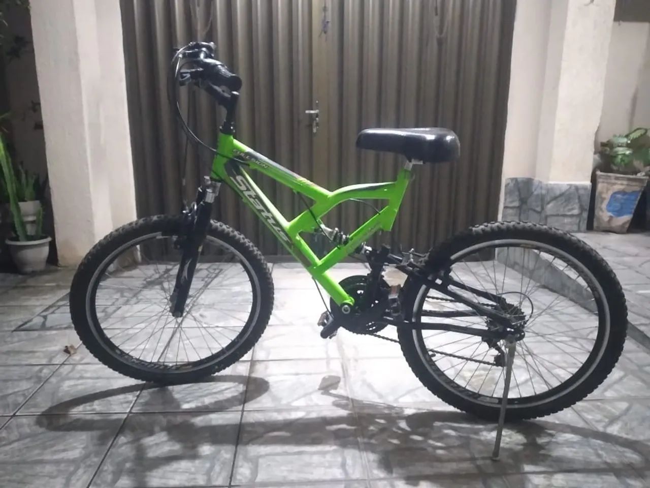 Bicicleta Aro 26 marcha de 18 velocidades