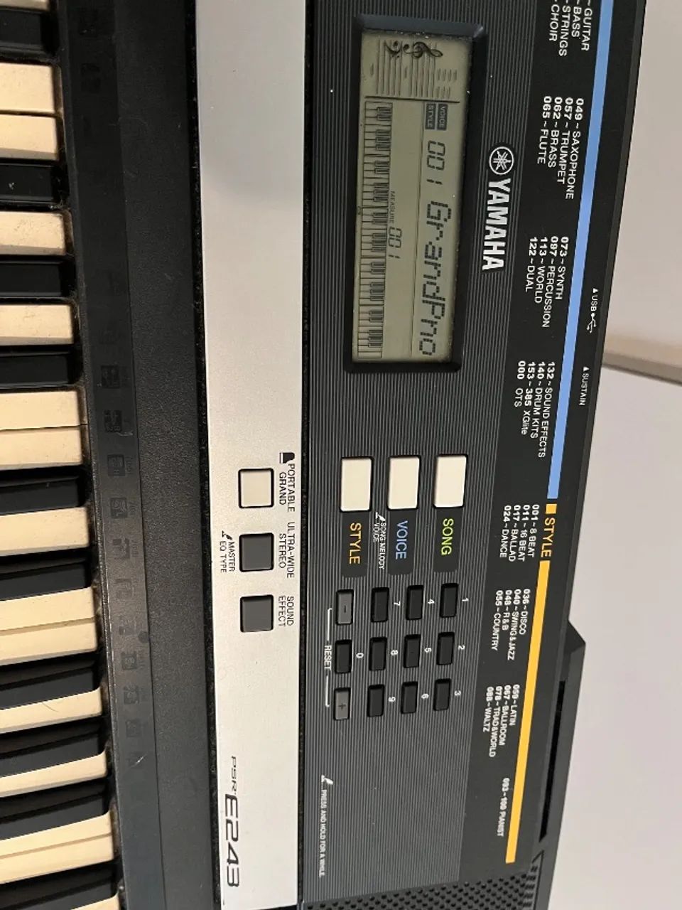 Teclado Yamaha PSR E243 - Foto 4