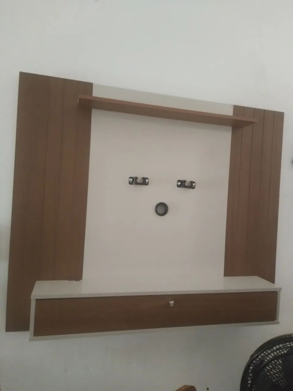 Comoda painel e guardar roupa - Foto 3