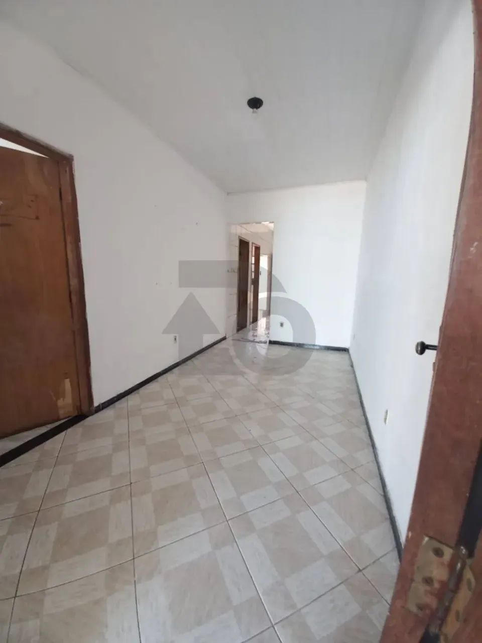 Imóvel à Venda no Santos Dumont com 3 Quartos e Forro em PVC - Foto 2