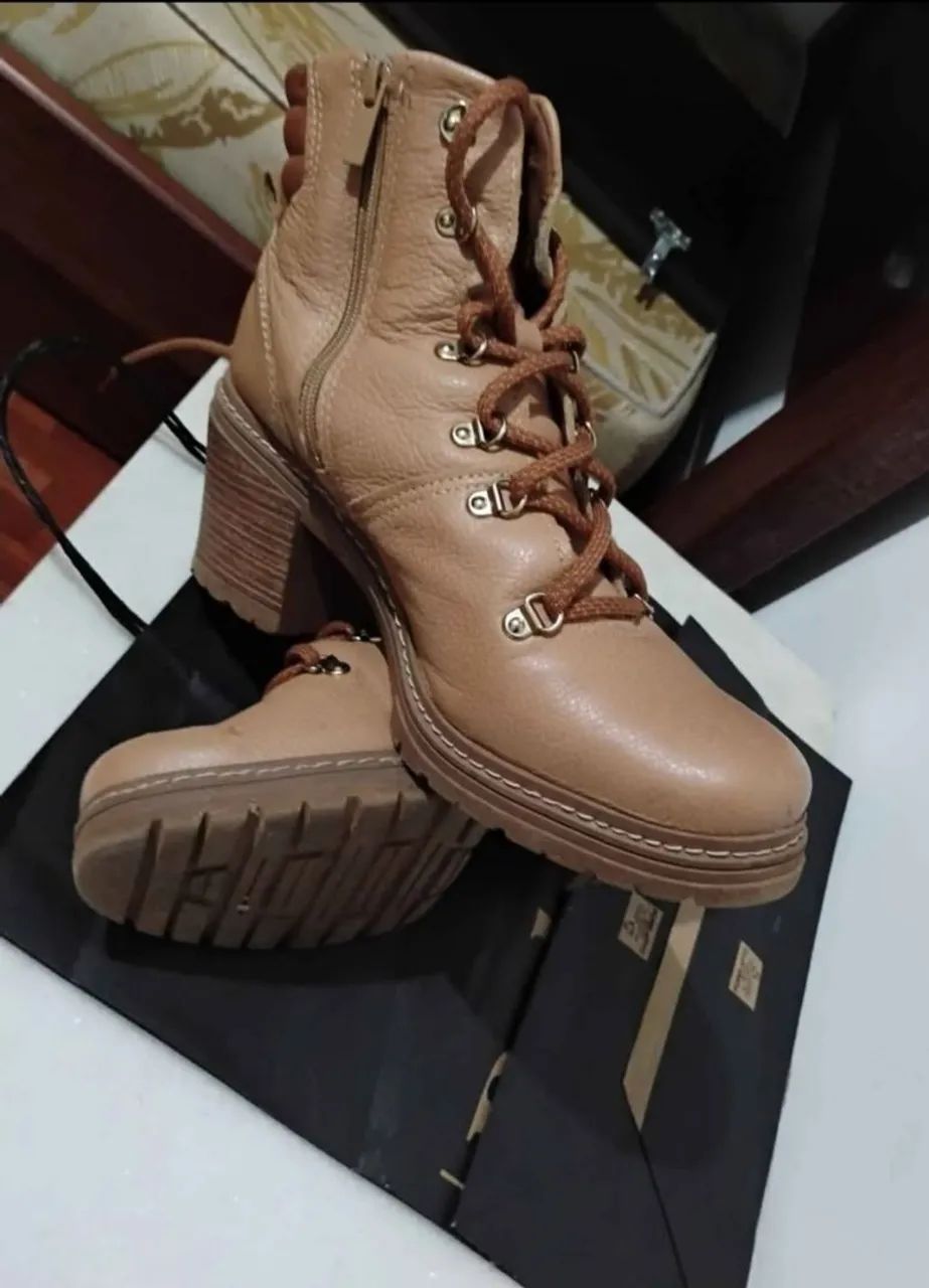 Bota de couro Dakota tamanho 40 - Foto 3