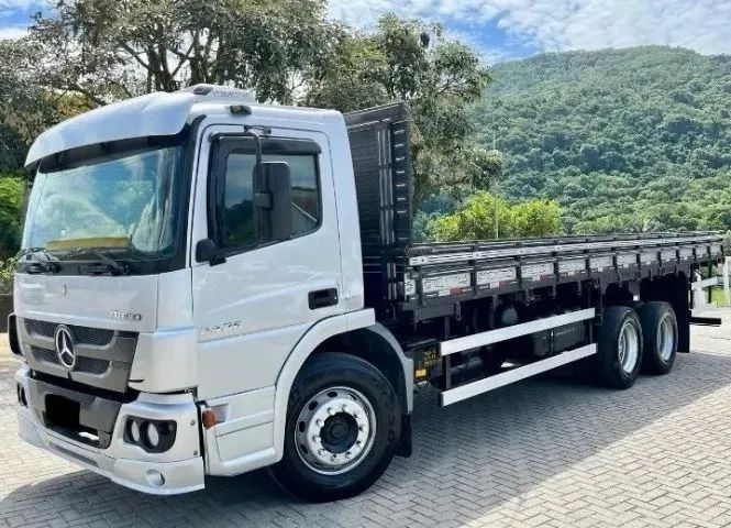 Mb Atego 2426 6x2 - Ano 2012 - Foto 2