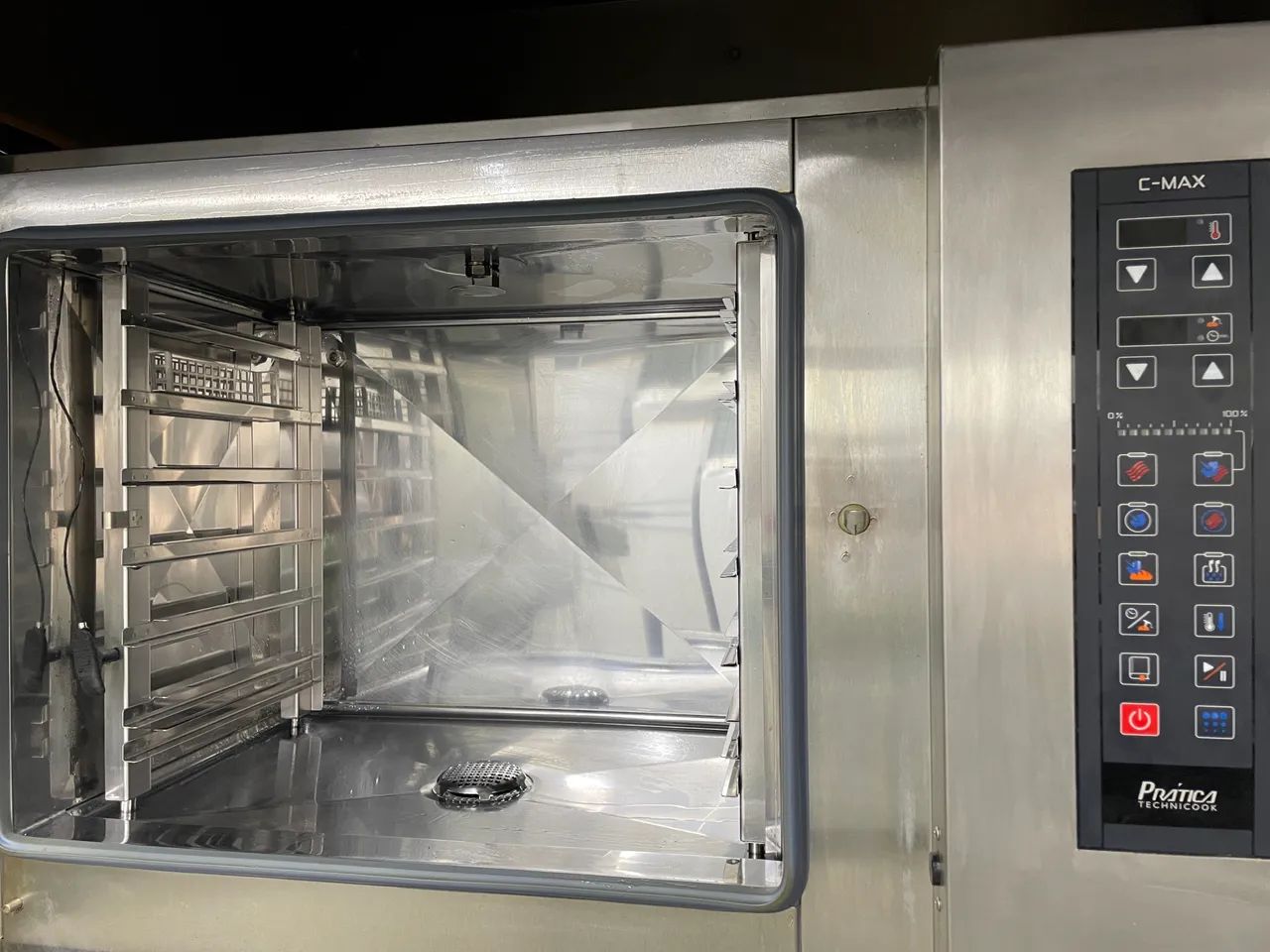 Forno Combinado Higienização Automática Prática C-max Evo 06 - Foto 3