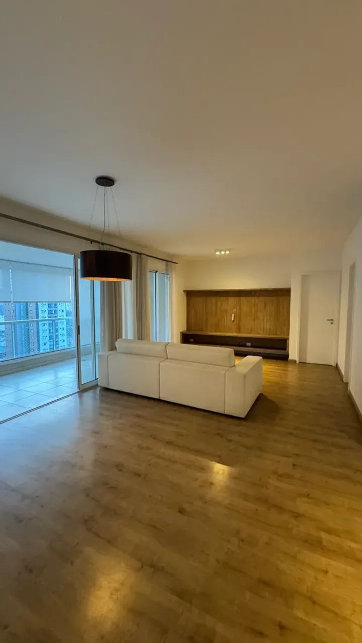 140 m2, andar alto, Vila Madalena .