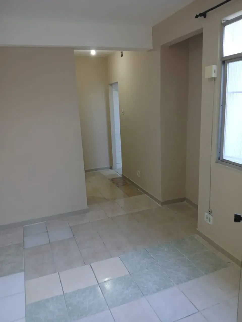 APARTAMENTO EM VILA COM LADEIRA  - SALA E QUARTO - Foto 2