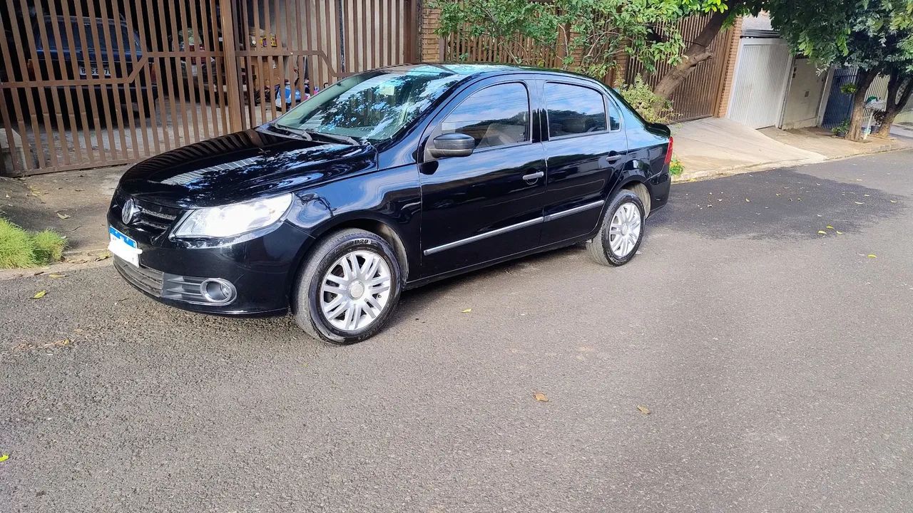 Volkswagen Voyage VOYAGE 1.0/1.0 City Mi Total Flex 8V 4p 2010