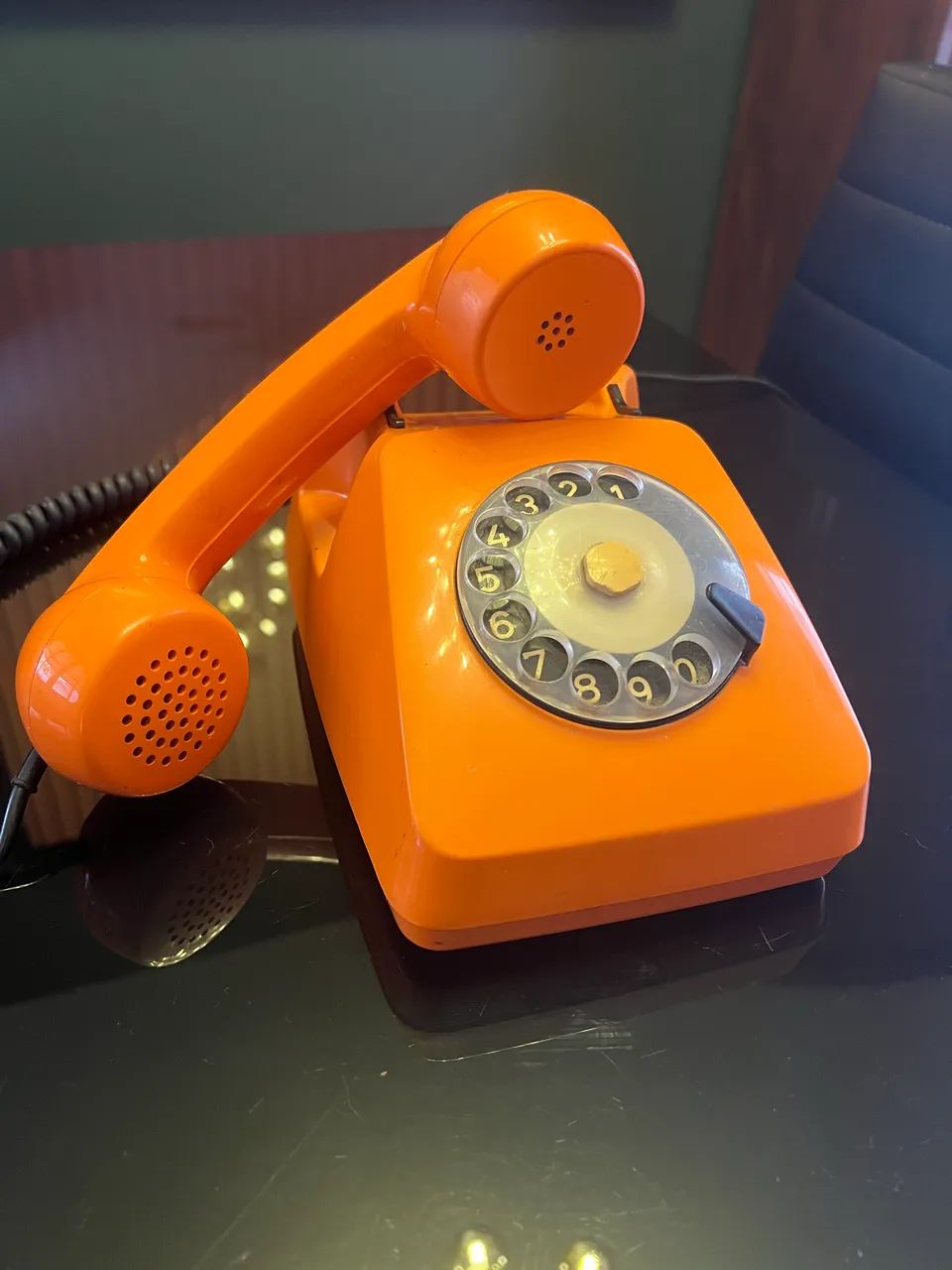 Antigo telefone de disco Laranja  - Foto 2