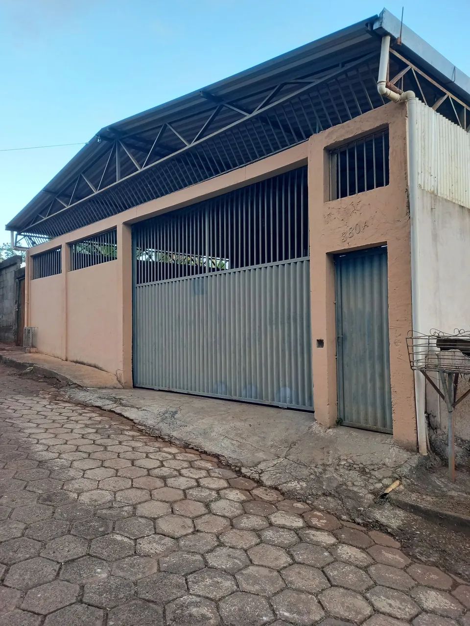 ALUGO GALPÃO EM BARÃO DE COCAIS MG.  - Foto 2