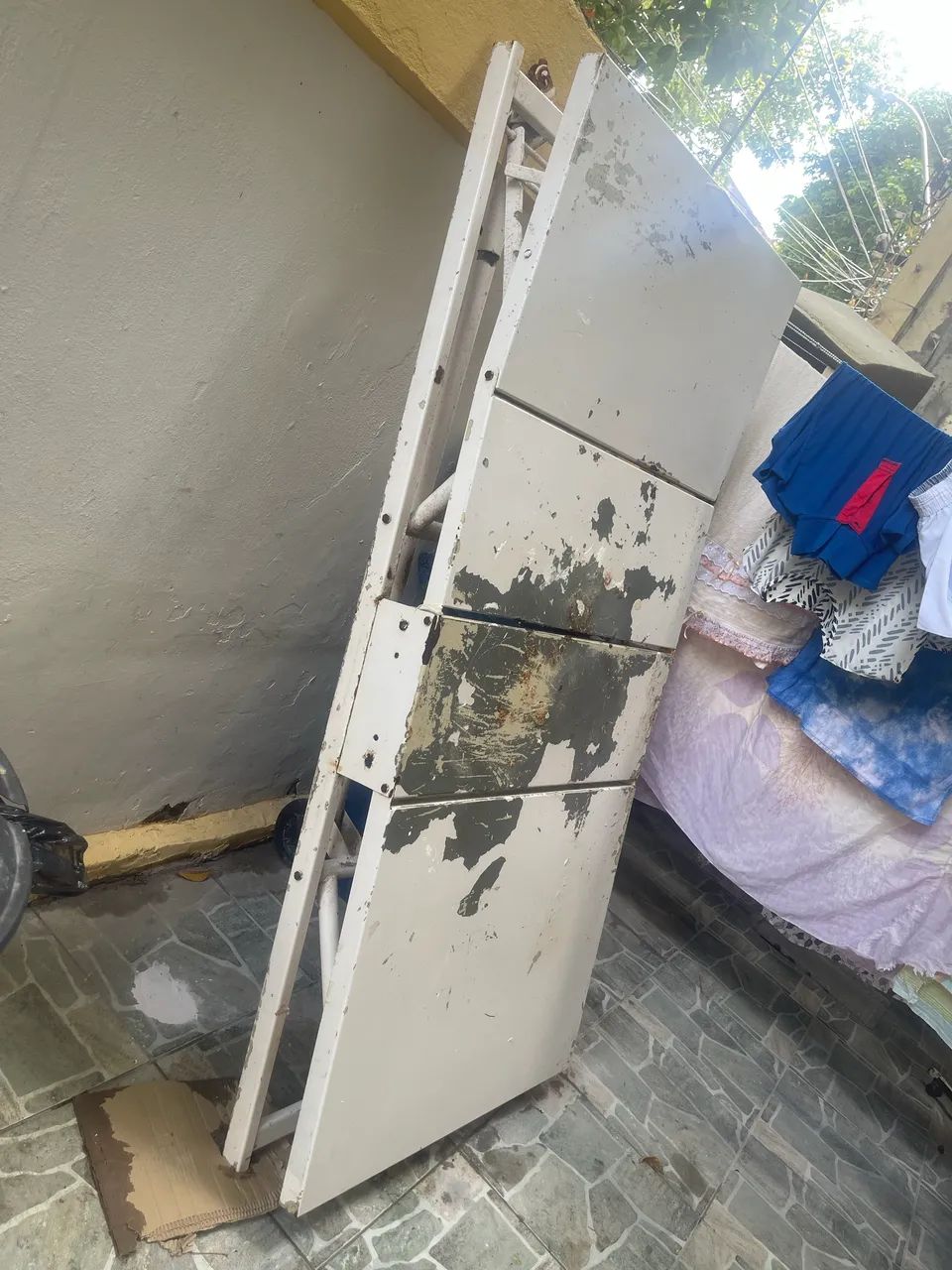 Cama hospitalar usada em bom funcionamento 