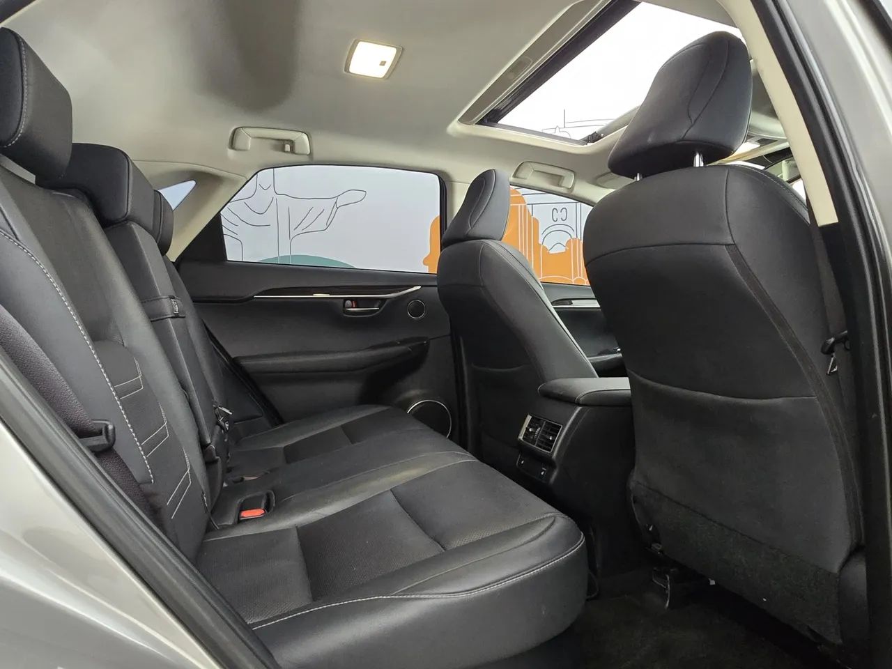 Lexus NX-300 H Luxury 2.5 16V Aut., foto 8 de 19
