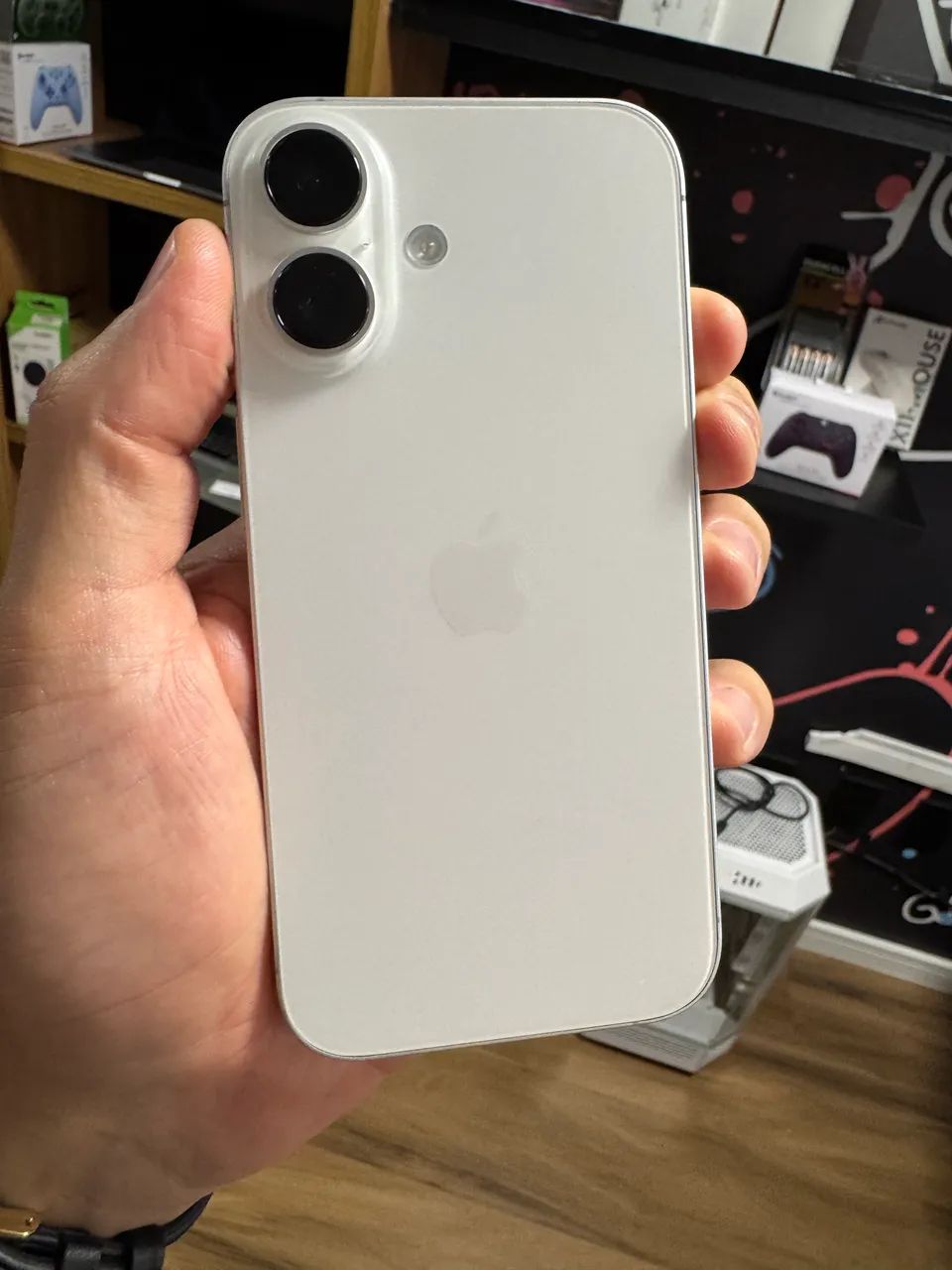 iPhone 16 semi novo perfeito  - Foto 4