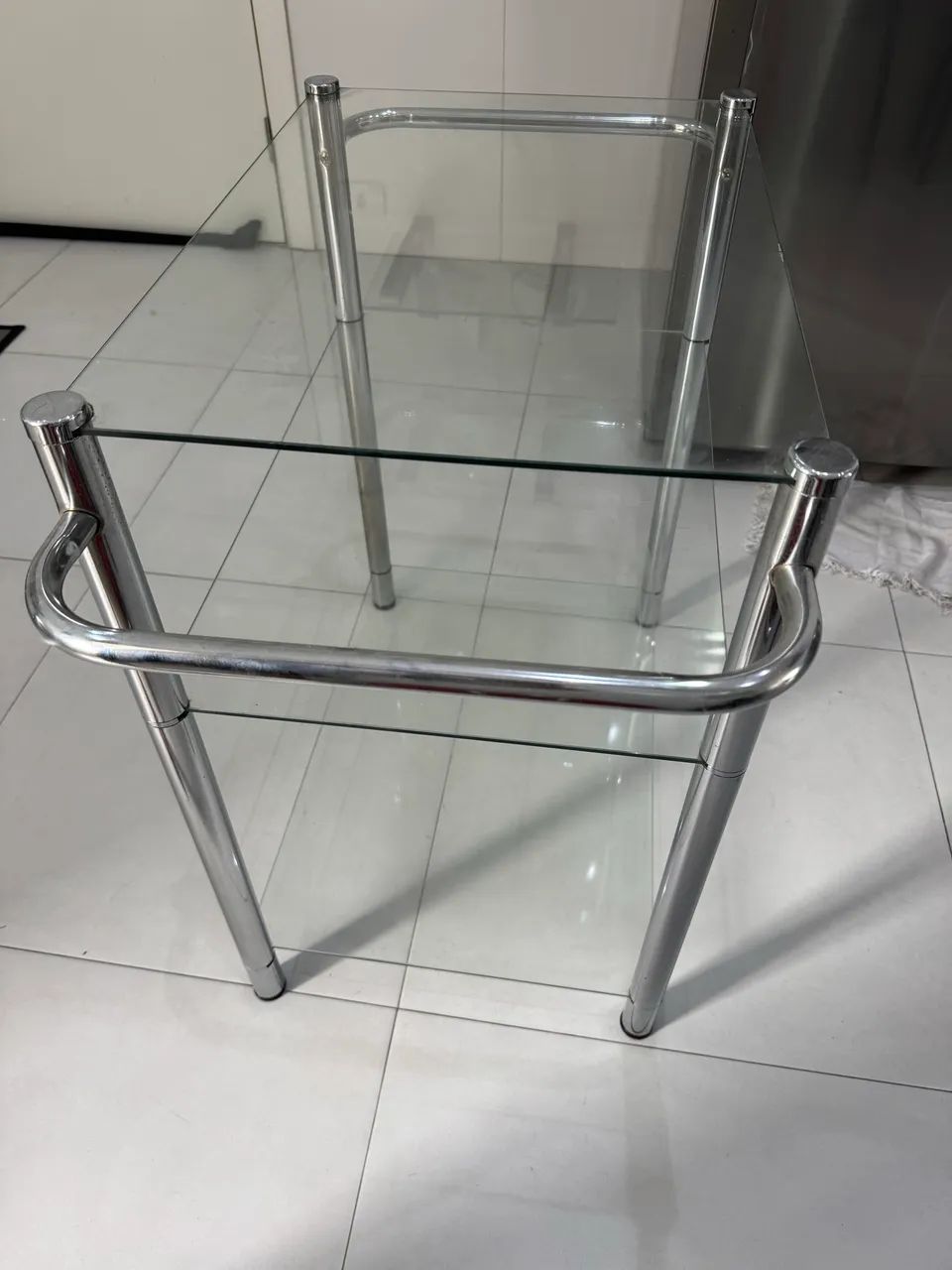 Suporte de vidro com três andares