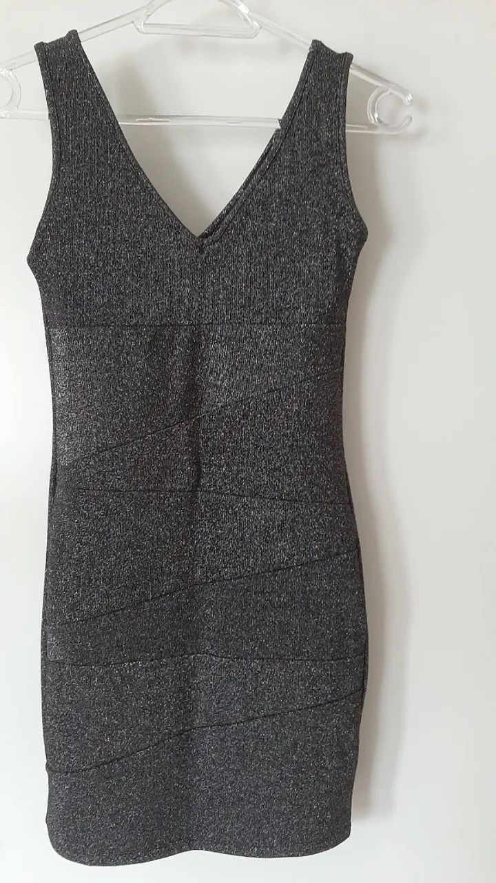 Vestido chumbo com brilho