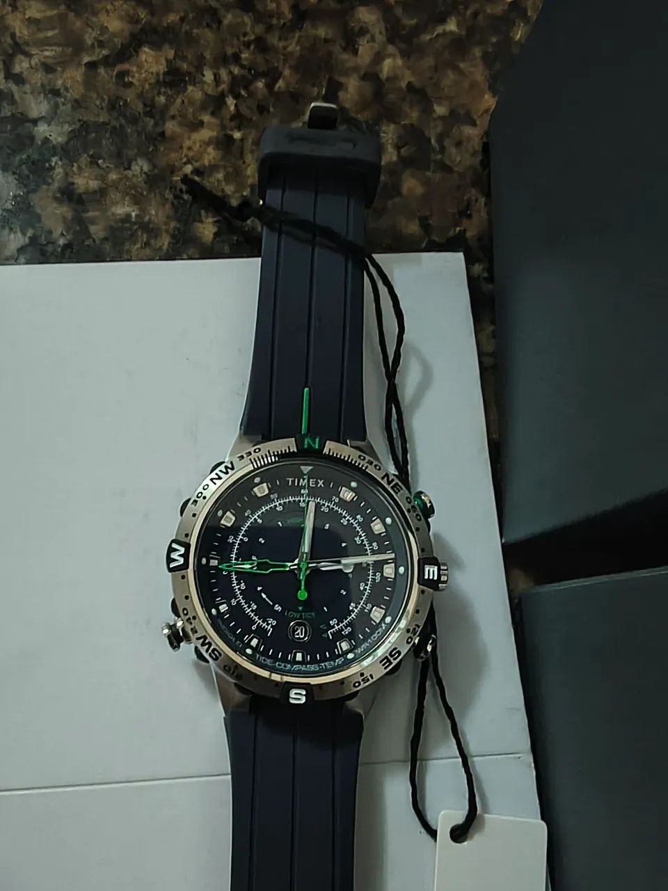Relógio Timex tábua de maré, bússola e temperatura