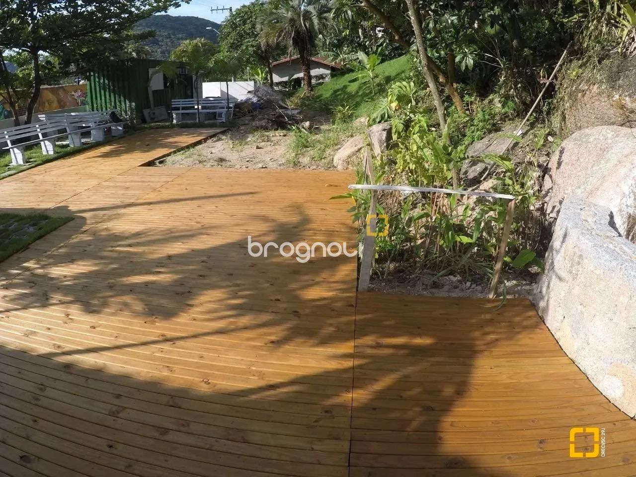 Terreno com mais de15 mil m², com viabilidade de construção, no Sambaqui/Florianópolis - Foto 3