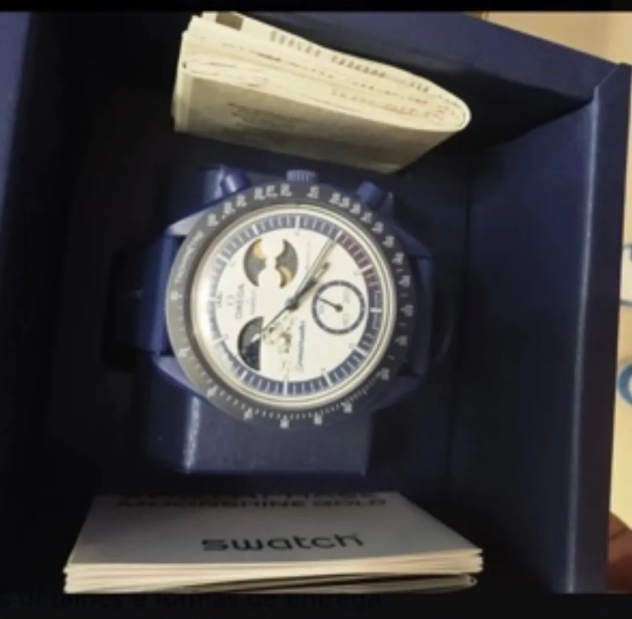 Omega x Swatch MoonSwatch - Mission to Earthphase (Snoopy Edition) - Completo na Caixa - Foto 4