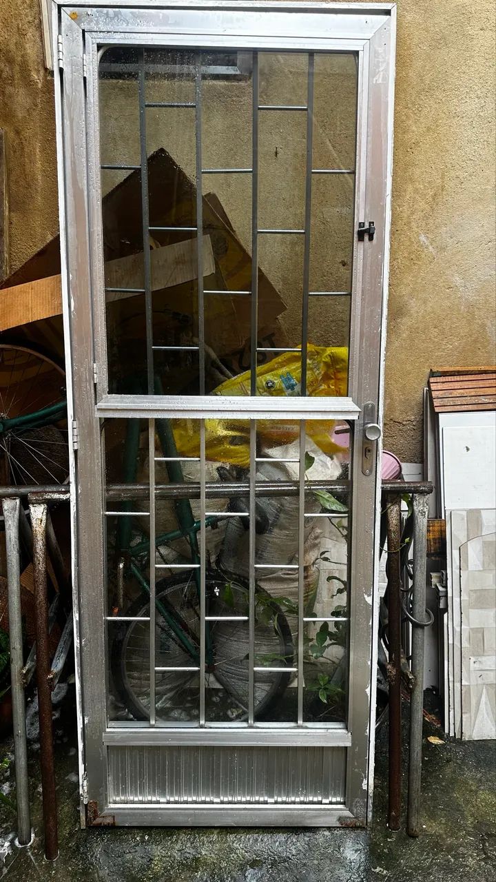 Porta de Alumínio 2,10 x 0,80