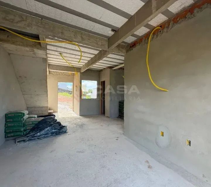 Casa com 3 quartos, 1 suíte, 2 vagas  3 Quartos com Suíte  104m²  São Francisco - Foto 2