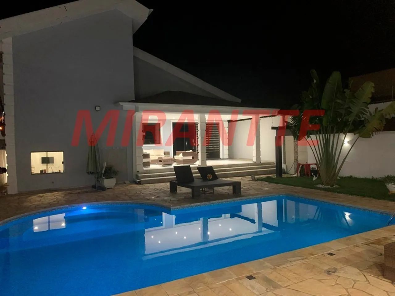 Casa terrea de 426.5m² com 5 quartos em Chacara das Rosas