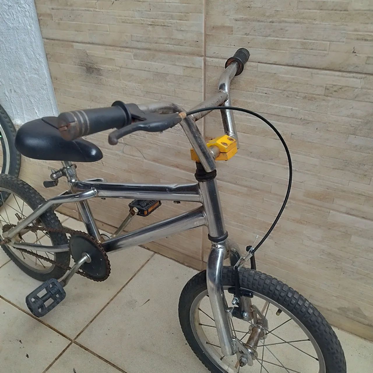 Bicicleta infantil aro 16 - Foto 4