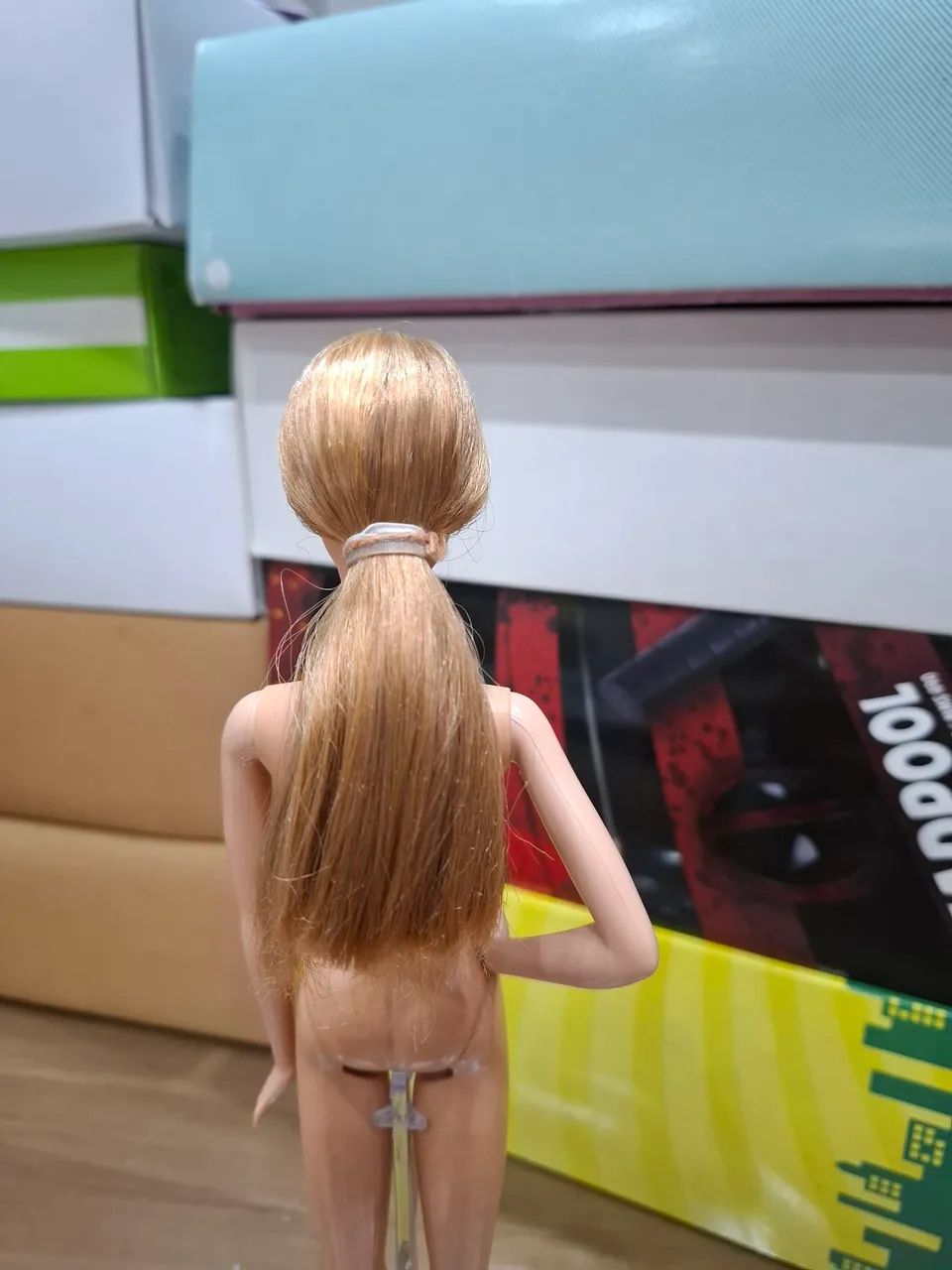 Boneca barbie collector basics - Foto 3