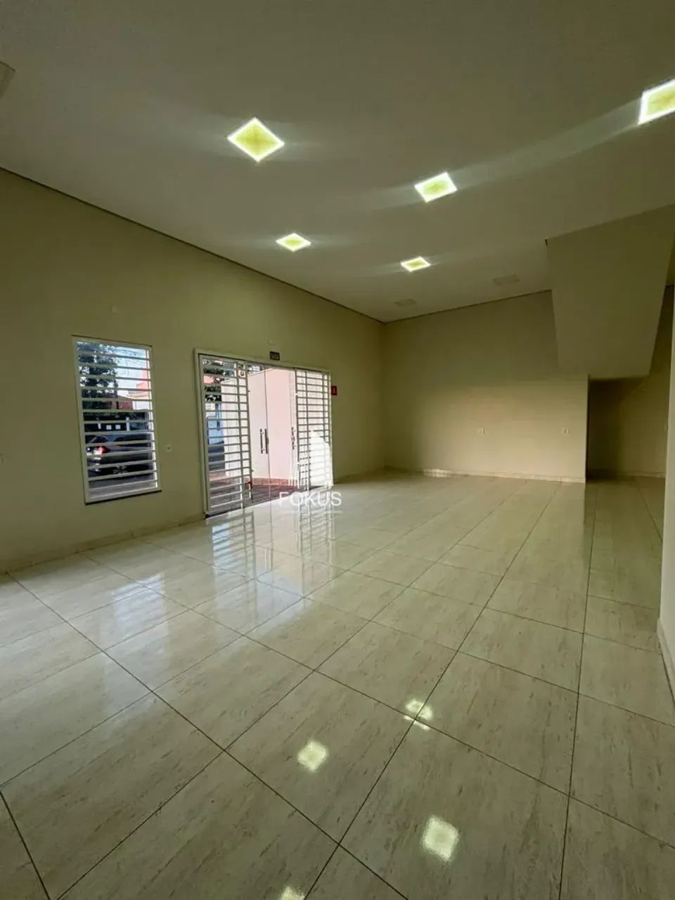 Salão Comercial de Esquina com Excelente Visibilidade | Mollon IV | SBO - Foto 4