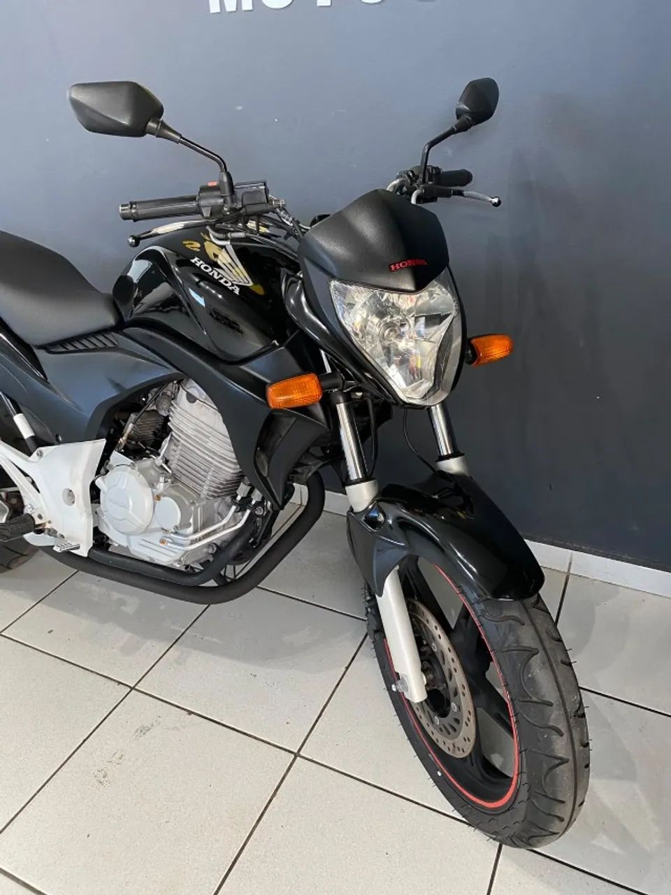 HONDA CB 300R - 2011 - Foto 5