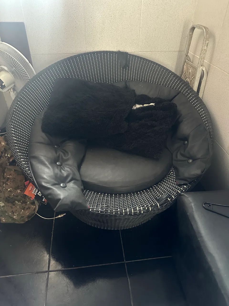 Poltrona Chaiser Preta - Foto 2