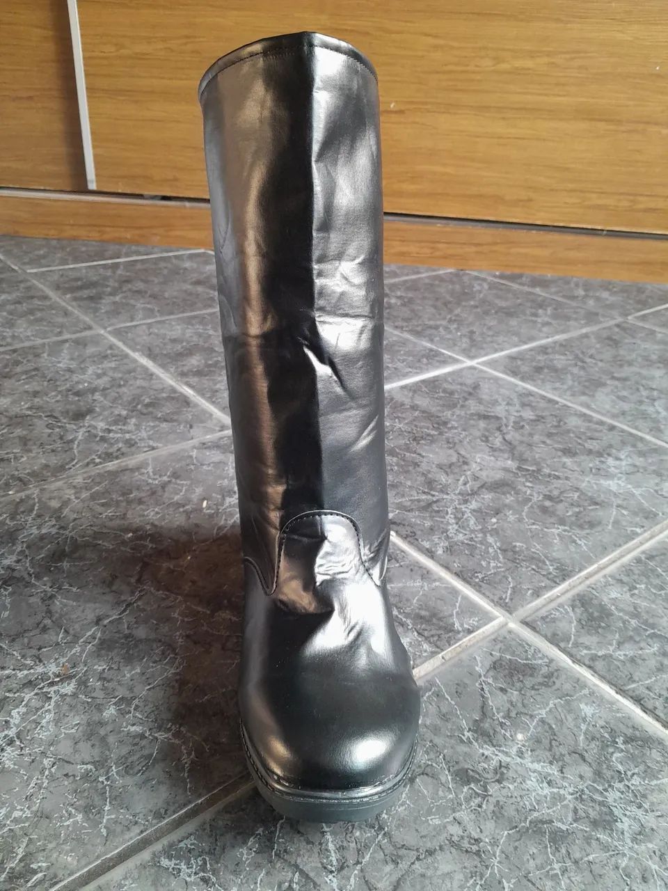 Bota Preta palmilha de 27cms - Foto 2